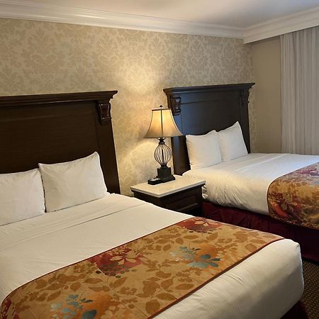 Arbutus Inn Вікторія Екстер'єр фото