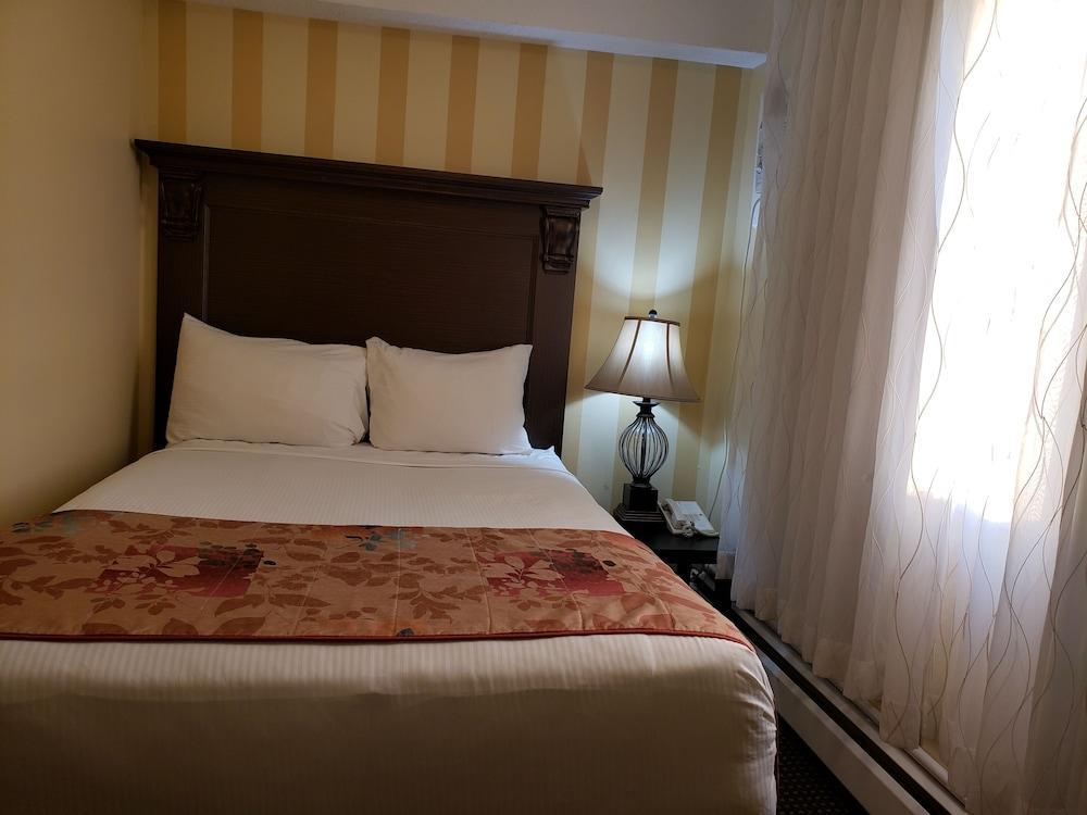 Arbutus Inn Вікторія Екстер'єр фото